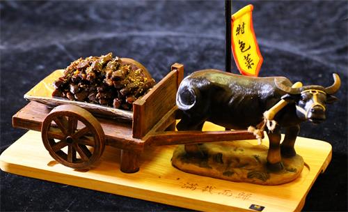 ���ض���