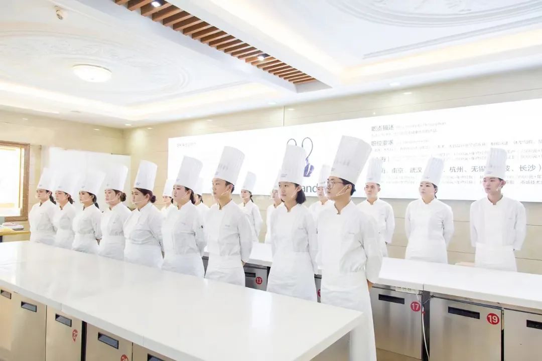 中考失利别放弃，2023年职校生优势多多