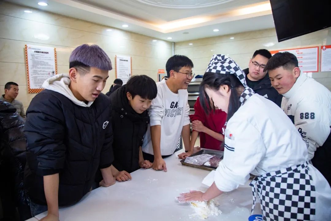 周末研学游,一起探索职校魅力，提前规划稳赢未来