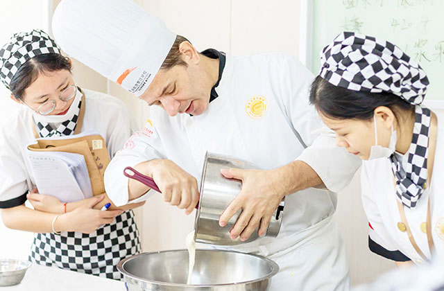 三年制时尚西点专业