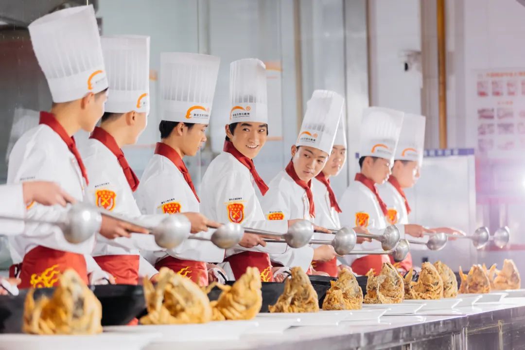 找不到工作、薪资低、晋升难？学门技术助你破局！